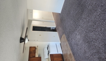 102 E Glendale unti 7 pics 3.jpg